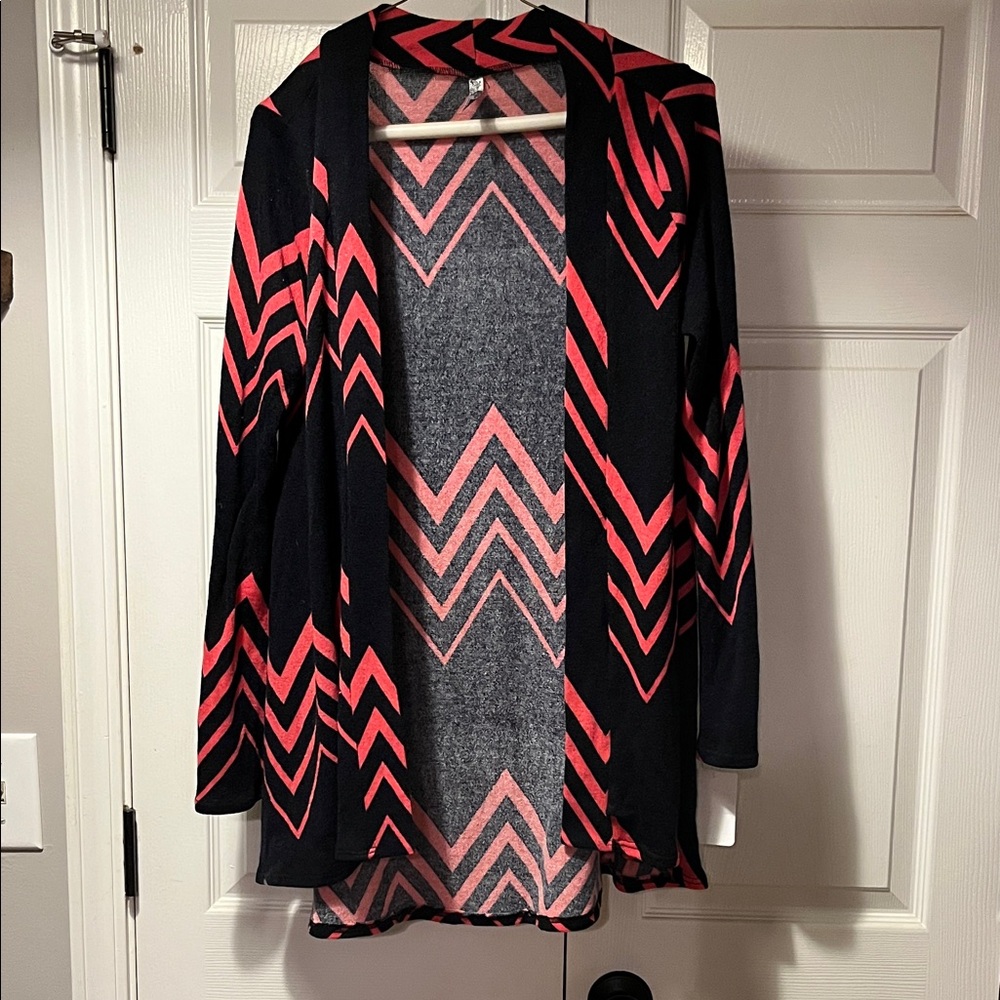 Chevron Patterned Women's Sweater Cardigan